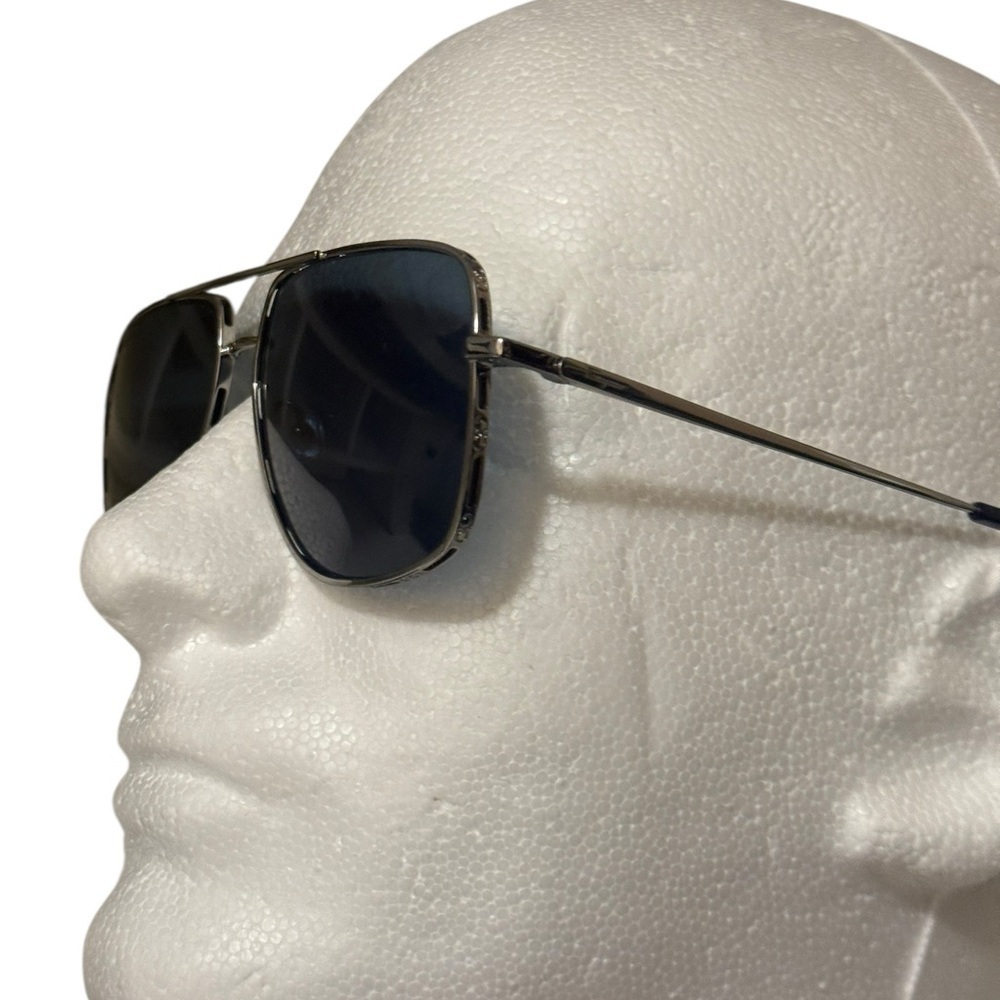 Salvatore Ferragamo Silver and Black Men’s Sunglasses in excellent condition - Picture 4 of 11